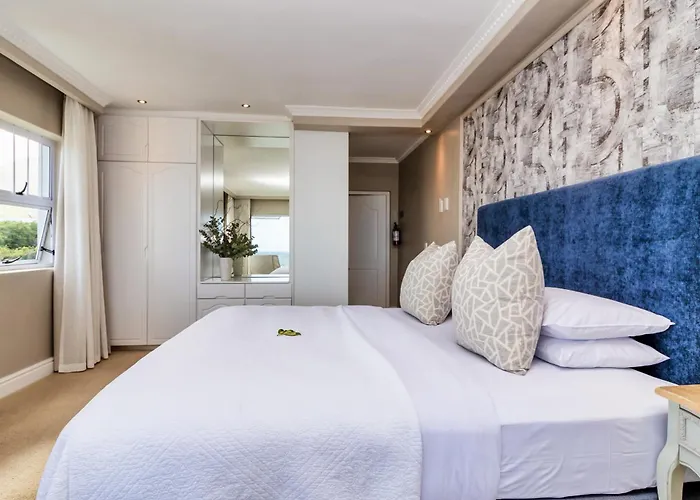 Hermanus Beachfront Lodge